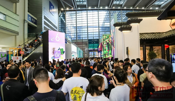 深圳家具展现场人山人海