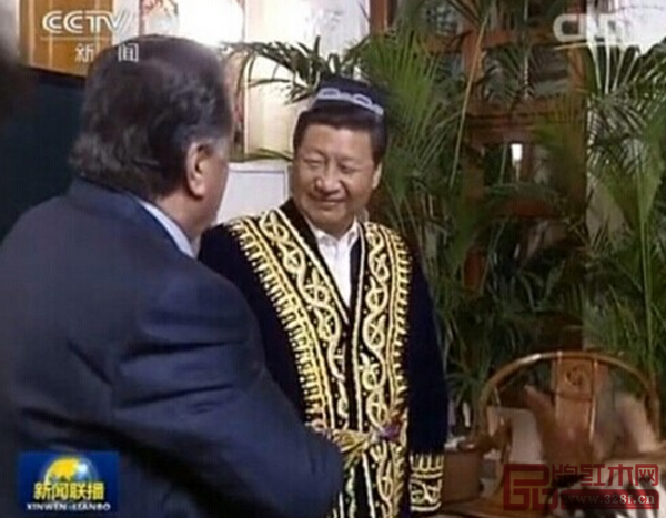 黄花梨制明式交椅作为国礼赠予塔吉克斯坦总统拉赫蒙